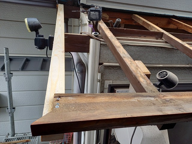 石岡市庇屋根の補修工事